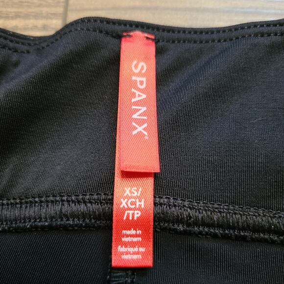 Spanx Black Faux Leather Womens Leggings Size XS Stretch Black Shapewear FLAW130 - Picture 6 of 10